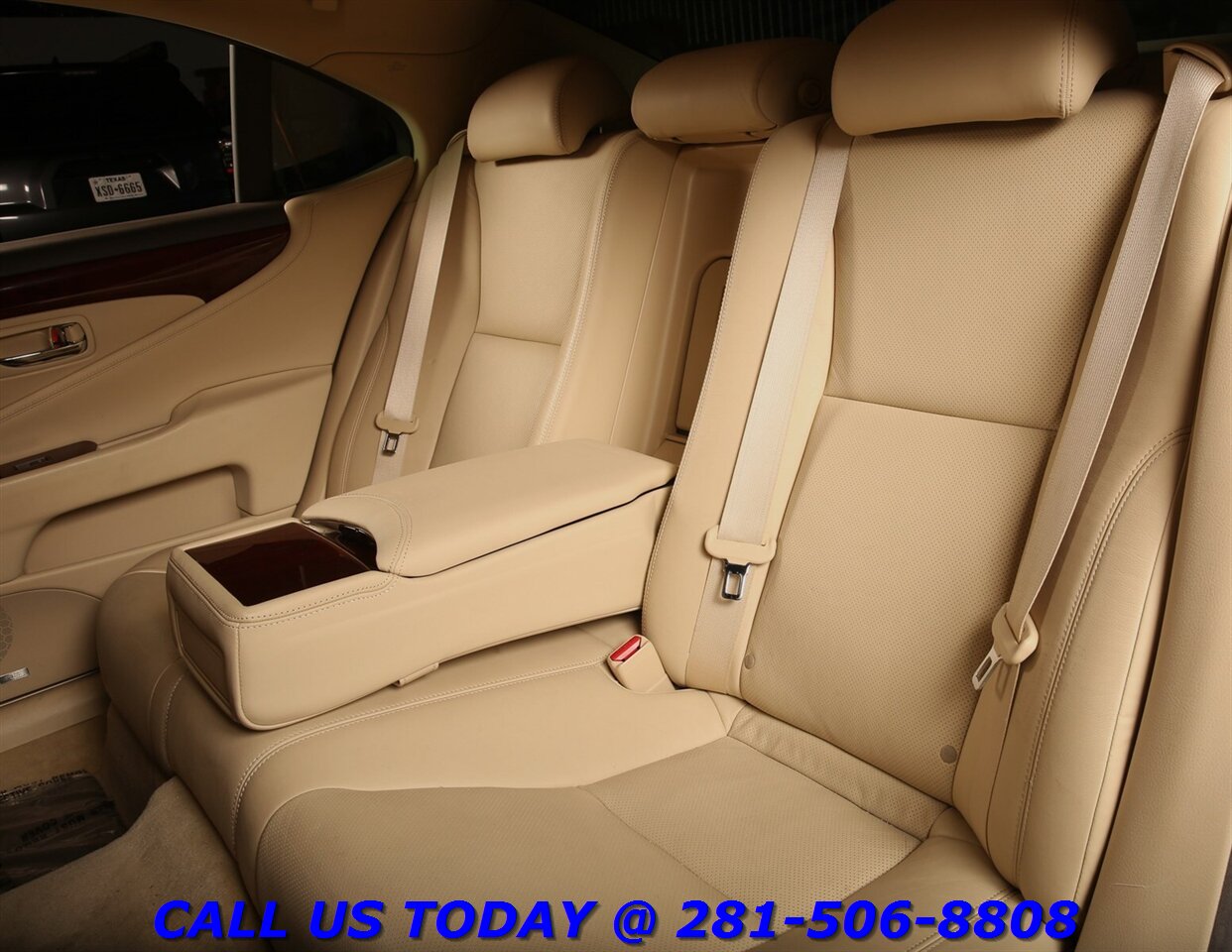 2011 Lexus LS 2011 LS 460 NAV SUN ADV PARK HEAT/COOL SEAT WOOD   - Photo 22 - Houston, TX 77031