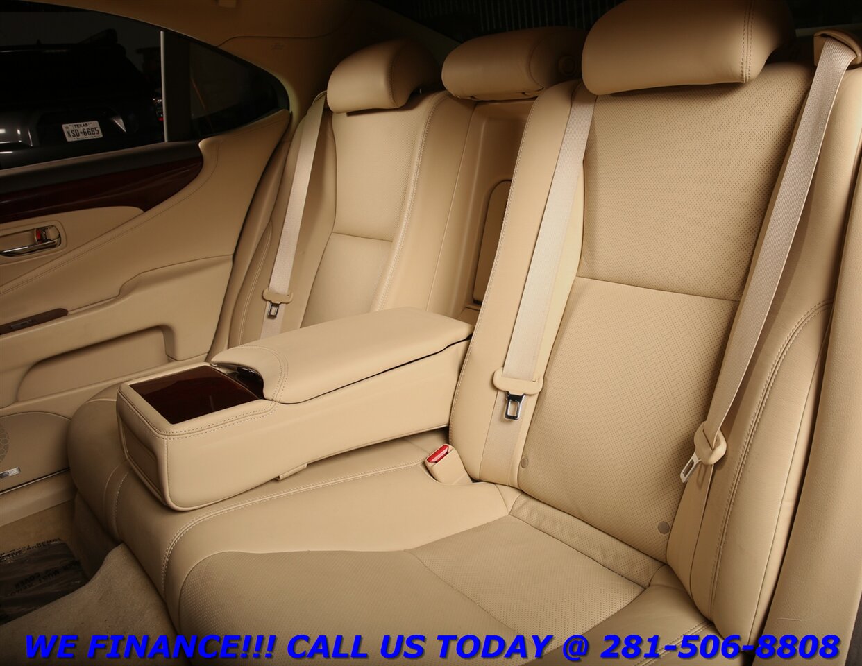 2011 Lexus LS 2011 LS 460 NAV SUN ADV PARK HEAT/COOL SEAT WOOD   - Photo 22 - Houston, TX 77031