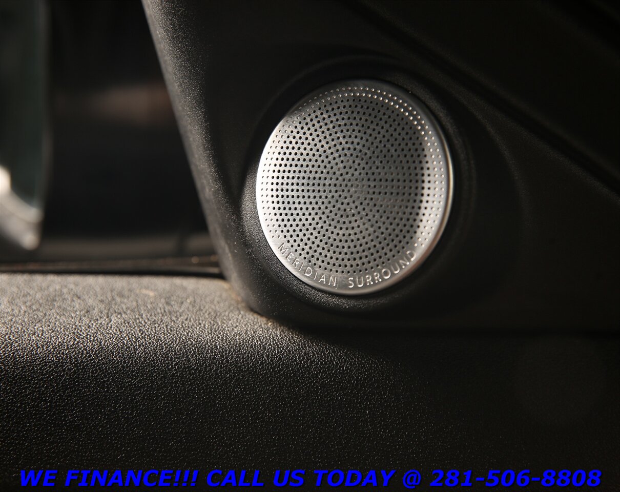 2020 Land Rover Evoque R-Dynamic P300 SE AWD NAV PANO MERIDIAN 45K MLS   - Photo 8 - Houston, TX 77031