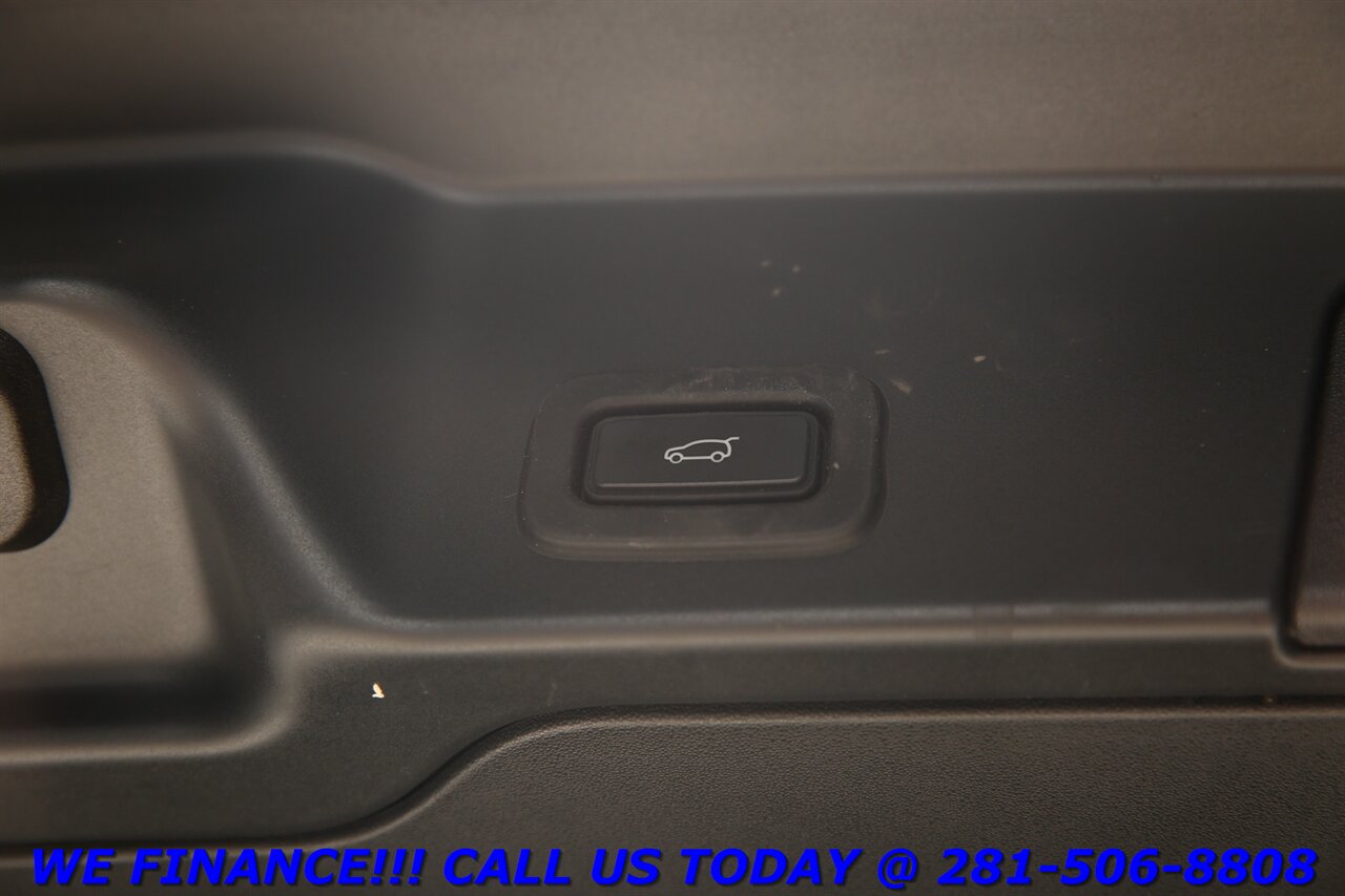 2020 Land Rover Evoque R-Dynamic P300 SE AWD NAV PANO MERIDIAN 45K MLS   - Photo 22 - Houston, TX 77031