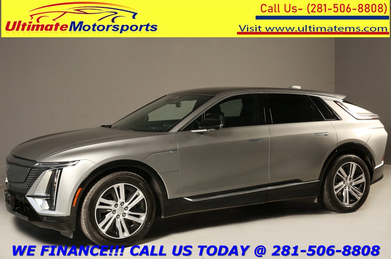 2024 Cadillac LYRIQ 2024 NAV PANOROOF ADAPTCRUISE BLIS 11K MLS   - Photo 1 - Houston, TX 77031