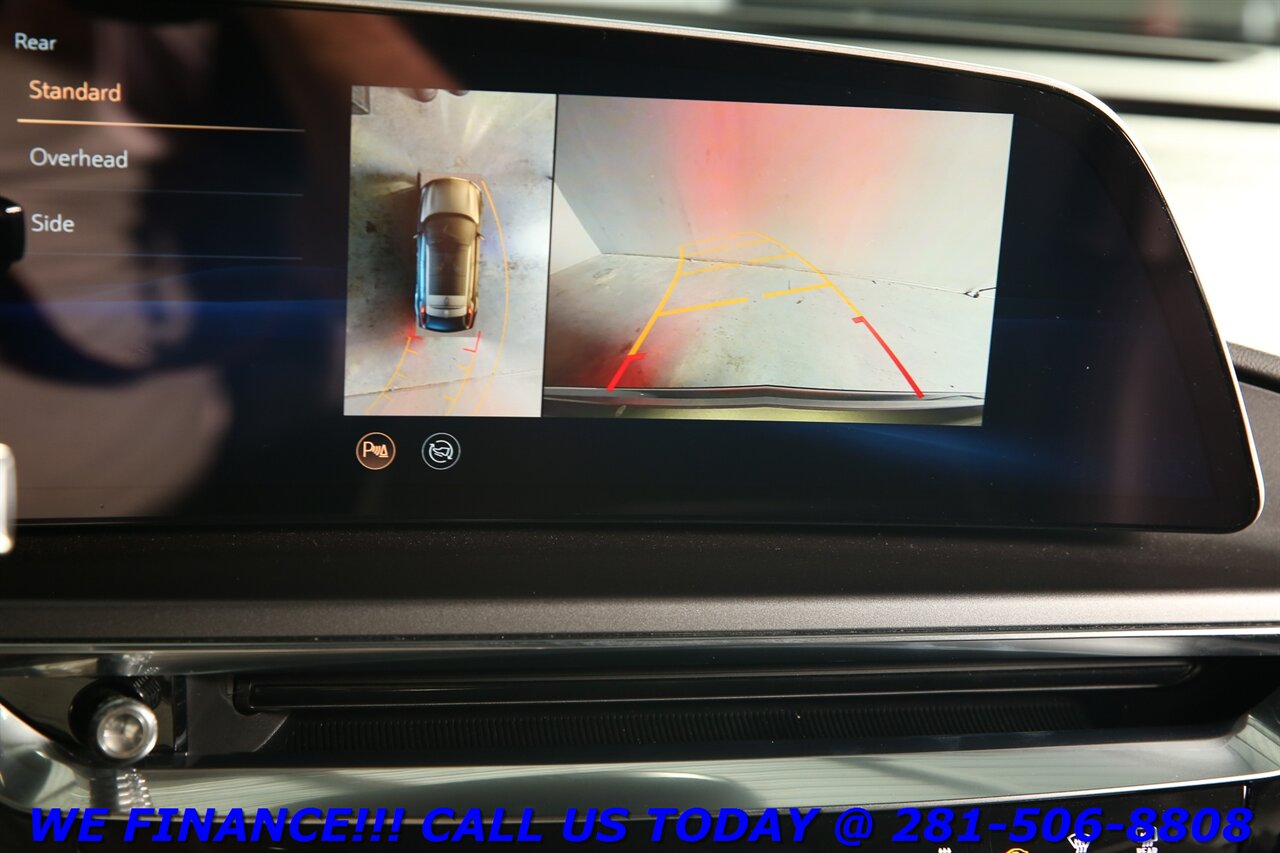 2024 Cadillac LYRIQ 2024 NAV PANOROOF ADAPTCRUISE BLIS 11K MLS   - Photo 18 - Houston, TX 77031