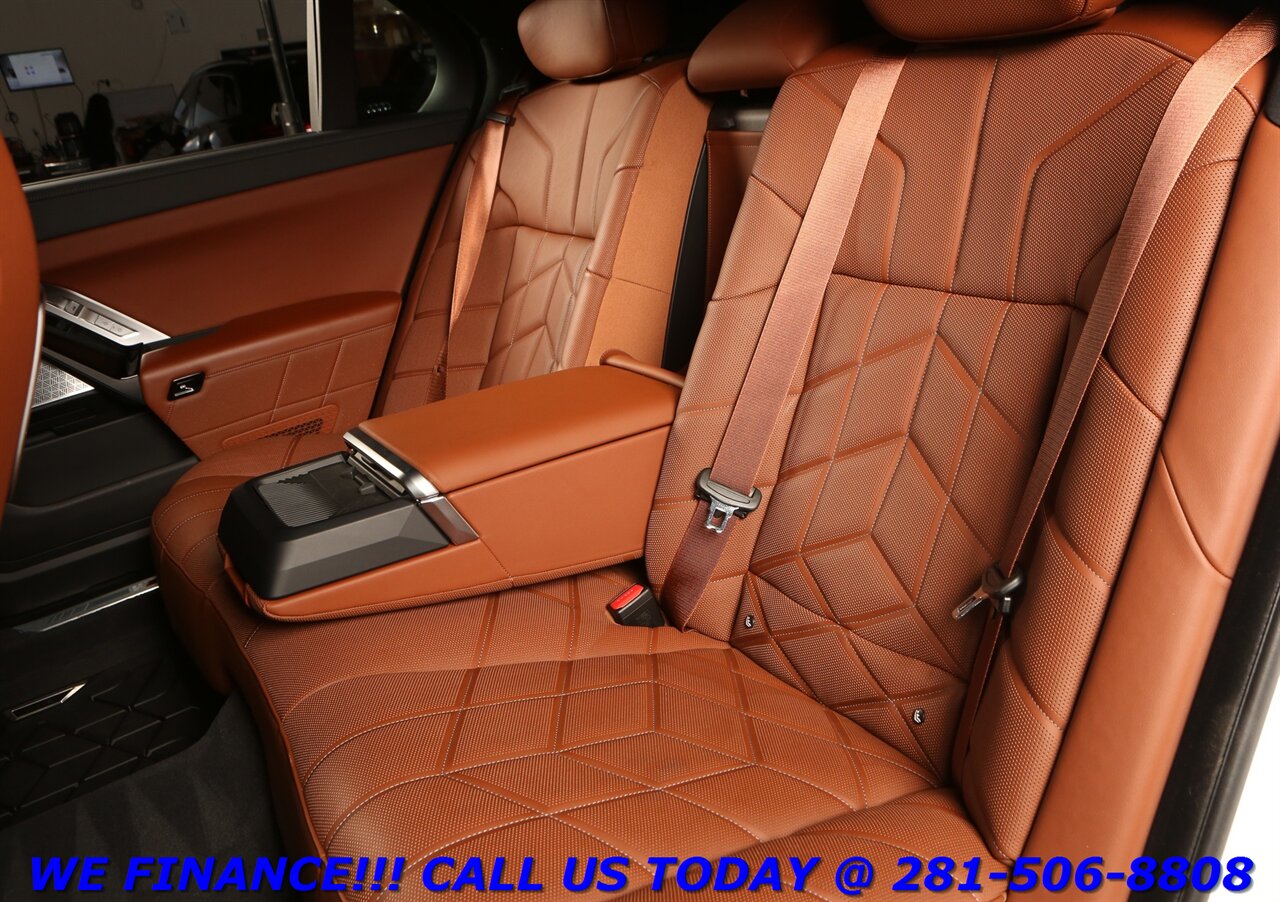 2024 BMW 2024 750e xDrive M-Sport PREM EXEC DIAMOND SOUND   - Photo 22 - Houston, TX 77031