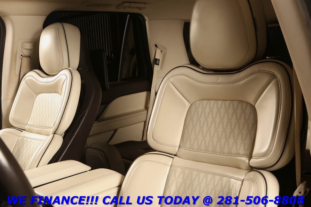 2019 Lincoln Navigator 2019 Black Label 4x4 NAV HUD PANO 7PASS DVD CRUISE - Photo 12 - Houston, TX 77031