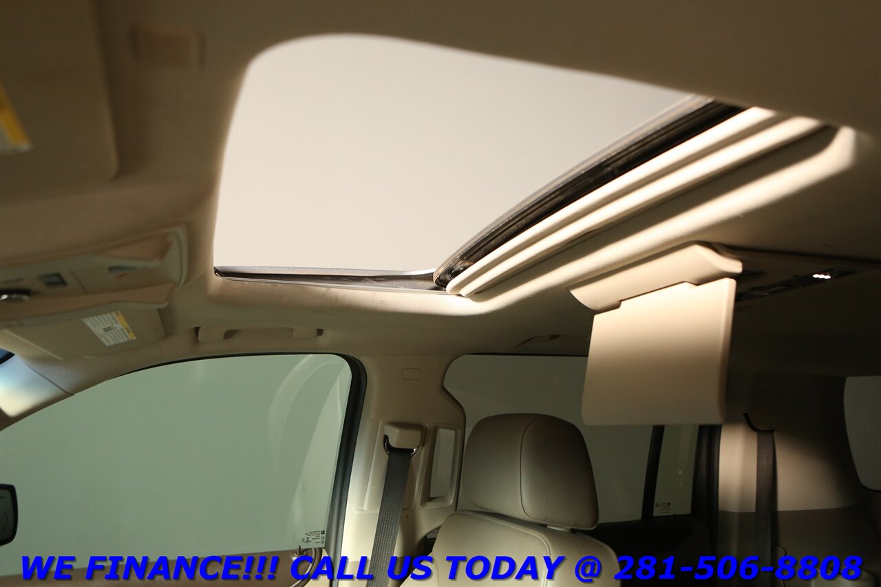 2018 Chevrolet Suburban 2018 Premier NAV DVD HUD SUN BLIND 3RD ROW - Photo 11 - Houston, TX 77031