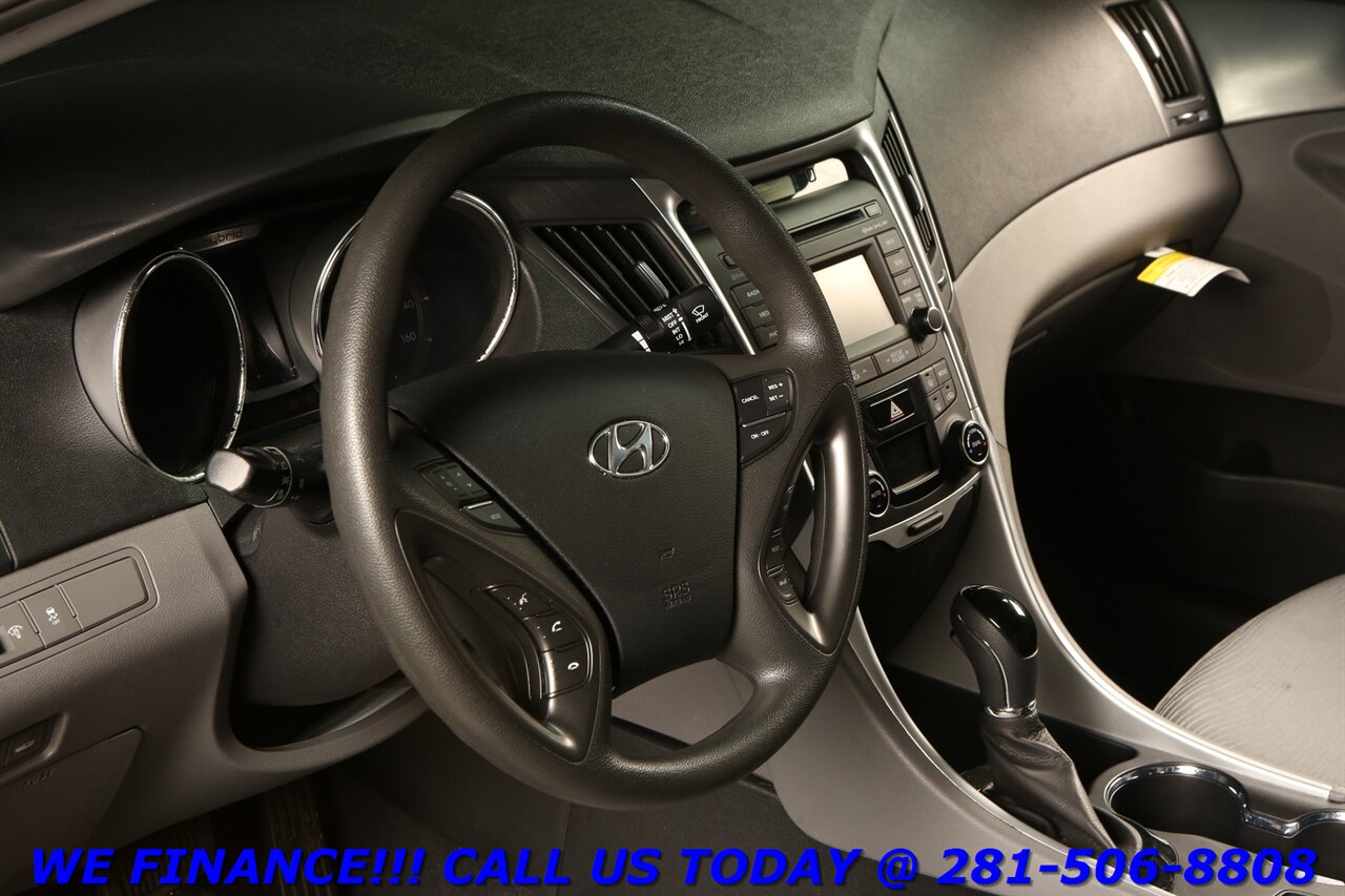 2015 Hyundai Sonata Hybrid 2015 CAMERA KEYLESS BLUETOOTH CRUISE 20K MLS!!!   - Photo 10 - Houston, TX 77031