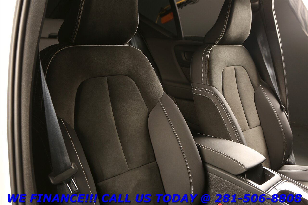 2022 Volvo XC40 Recharge 2022 P8 Twin Plus AWD CARPLAY PANO BLIS 54K   - Photo 19 - Houston, TX 77031