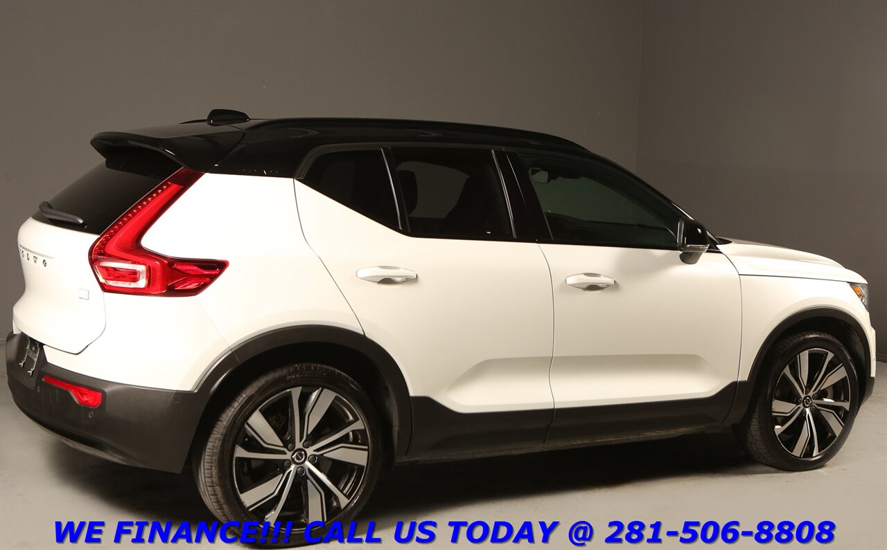 2022 Volvo XC40 Recharge 2022 P8 Twin Plus AWD CARPLAY PANO BLIS 54K   - Photo 6 - Houston, TX 77031