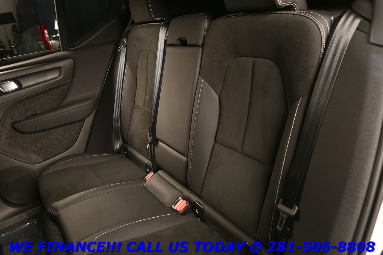 2022 Volvo XC40 Recharge 2022 P8 Twin Plus AWD CARPLAY PANO BLIS 54K   - Photo 21 - Houston, TX 77031