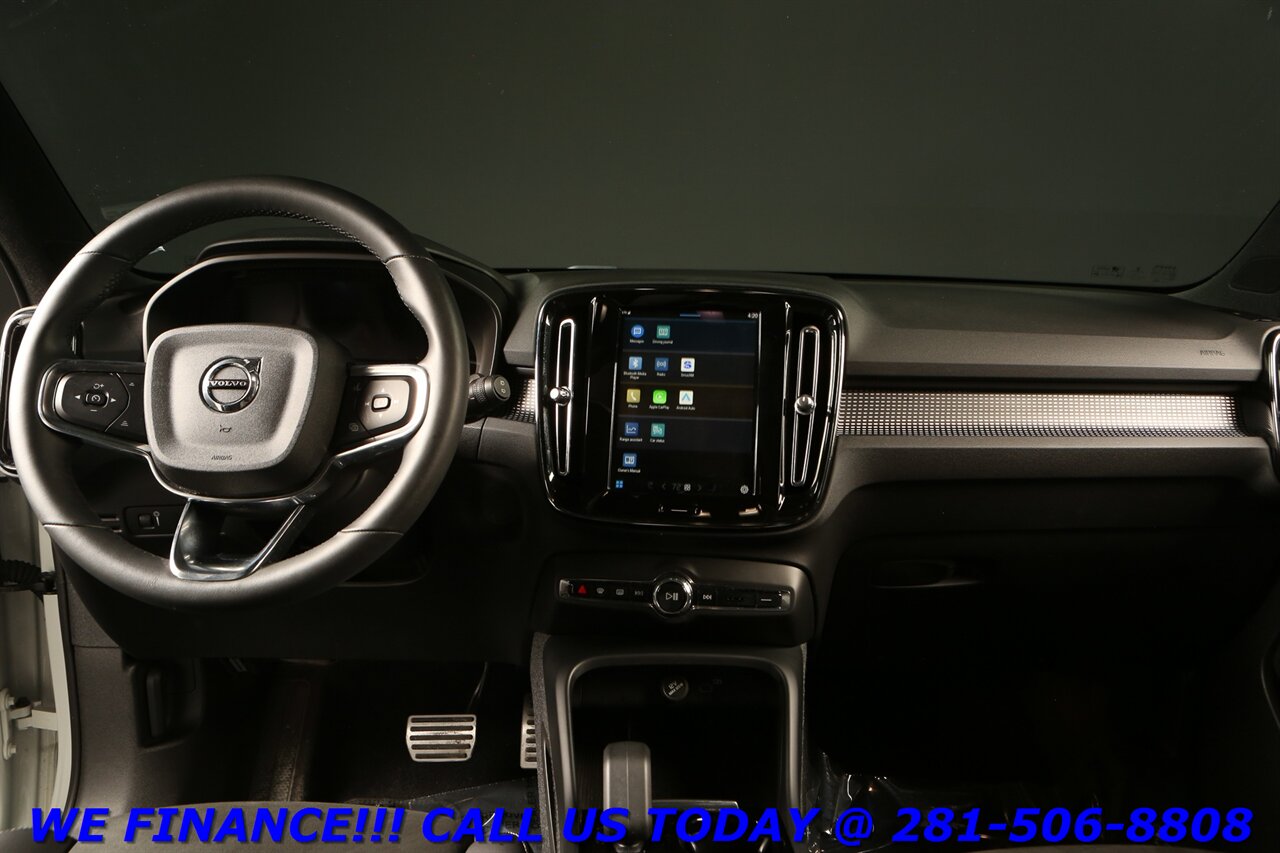 2022 Volvo XC40 Recharge 2022 P8 Twin Plus AWD CARPLAY PANO BLIS 54K   - Photo 3 - Houston, TX 77031