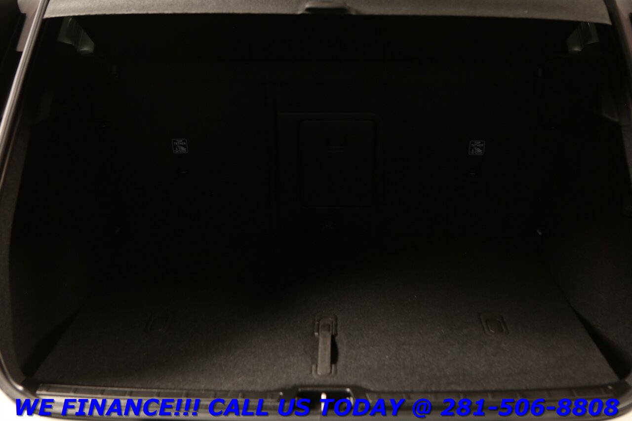 2022 Volvo XC40 Recharge 2022 P8 Twin Plus AWD CARPLAY PANO BLIS 54K   - Photo 22 - Houston, TX 77031