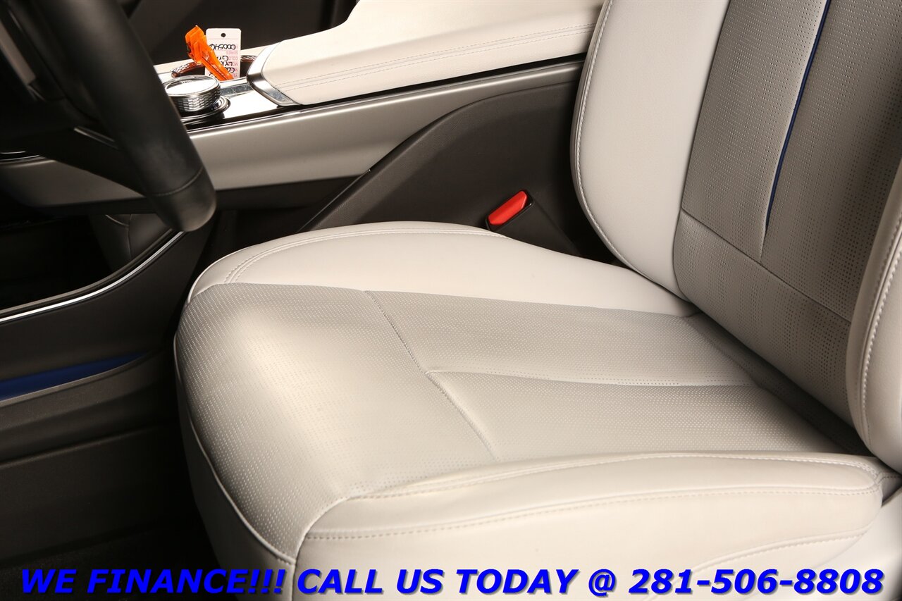 2023 Cadillac LYRIQ 2023 Luxury NAV PANOROOF ADAPT SUPER CRUISE WARNTY   - Photo 14 - Houston, TX 77031