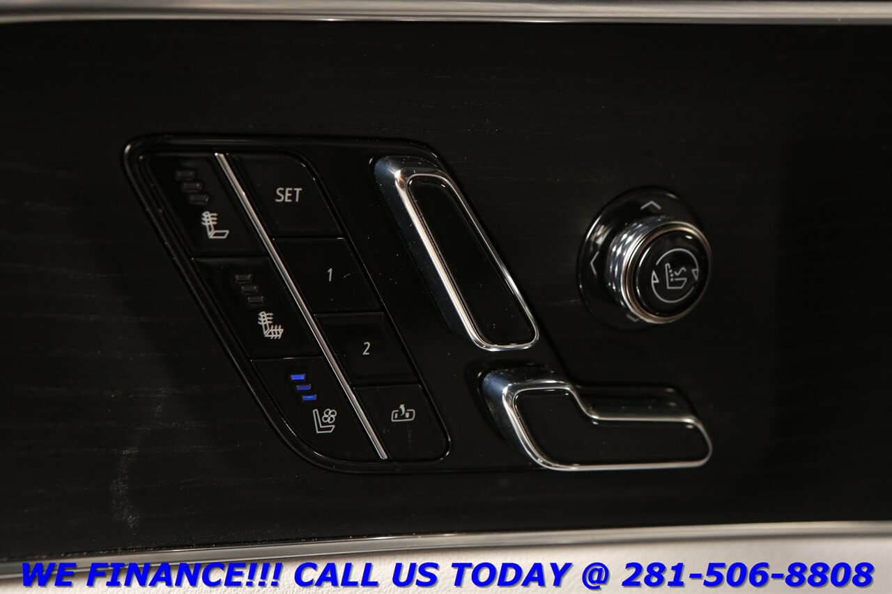 2023 Cadillac LYRIQ 2023 Luxury NAV PANOROOF ADAPT SUPER CRUISE WARNTY   - Photo 10 - Houston, TX 77031