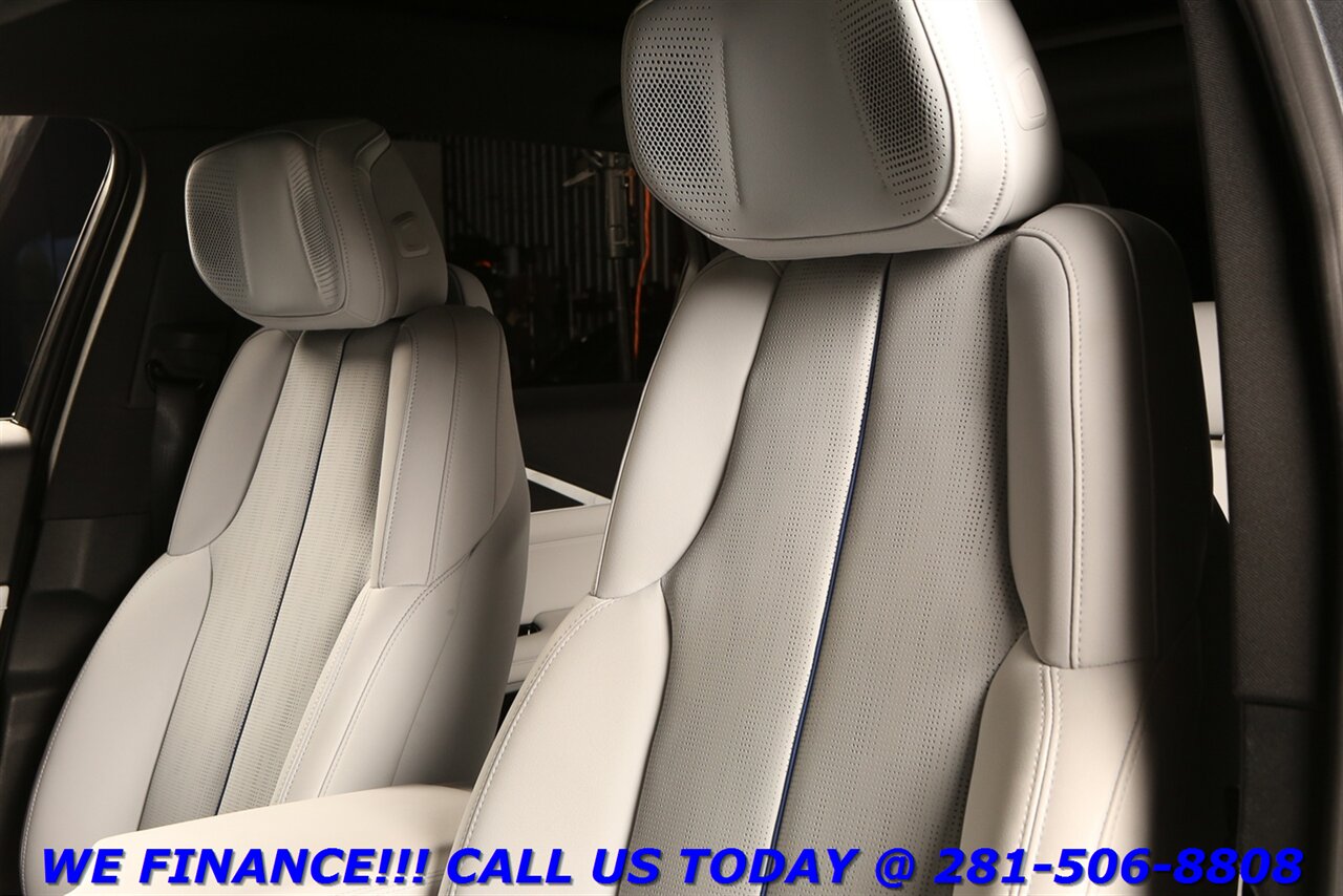 2023 Cadillac LYRIQ 2023 Luxury NAV PANOROOF ADAPT SUPER CRUISE WARNTY   - Photo 13 - Houston, TX 77031