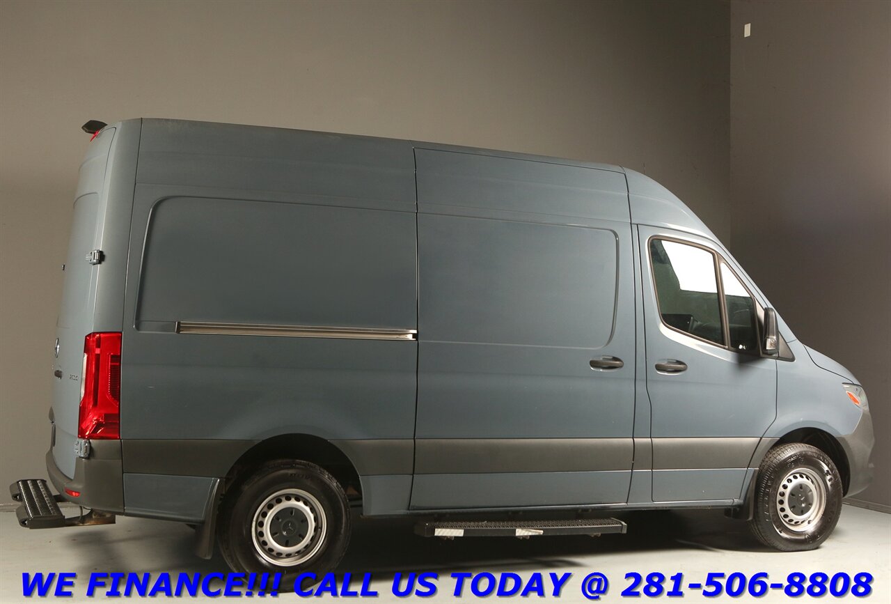 2019 Mercedes-Benz Sprinter 2019 2500 DIESEL CARGO HIGH ROOF VAN CAMERA 71K   - Photo 6 - Houston, TX 77031