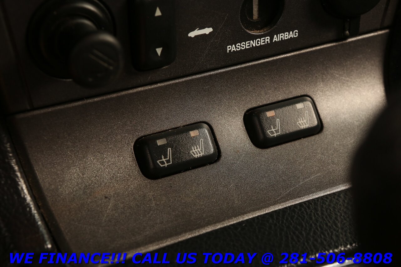 2003 Ford Thunderbird 2003 PREMIUM CONVERTIBLE LEATHER HEATSEAT 60K MLS   - Photo 16 - Houston, TX 77031