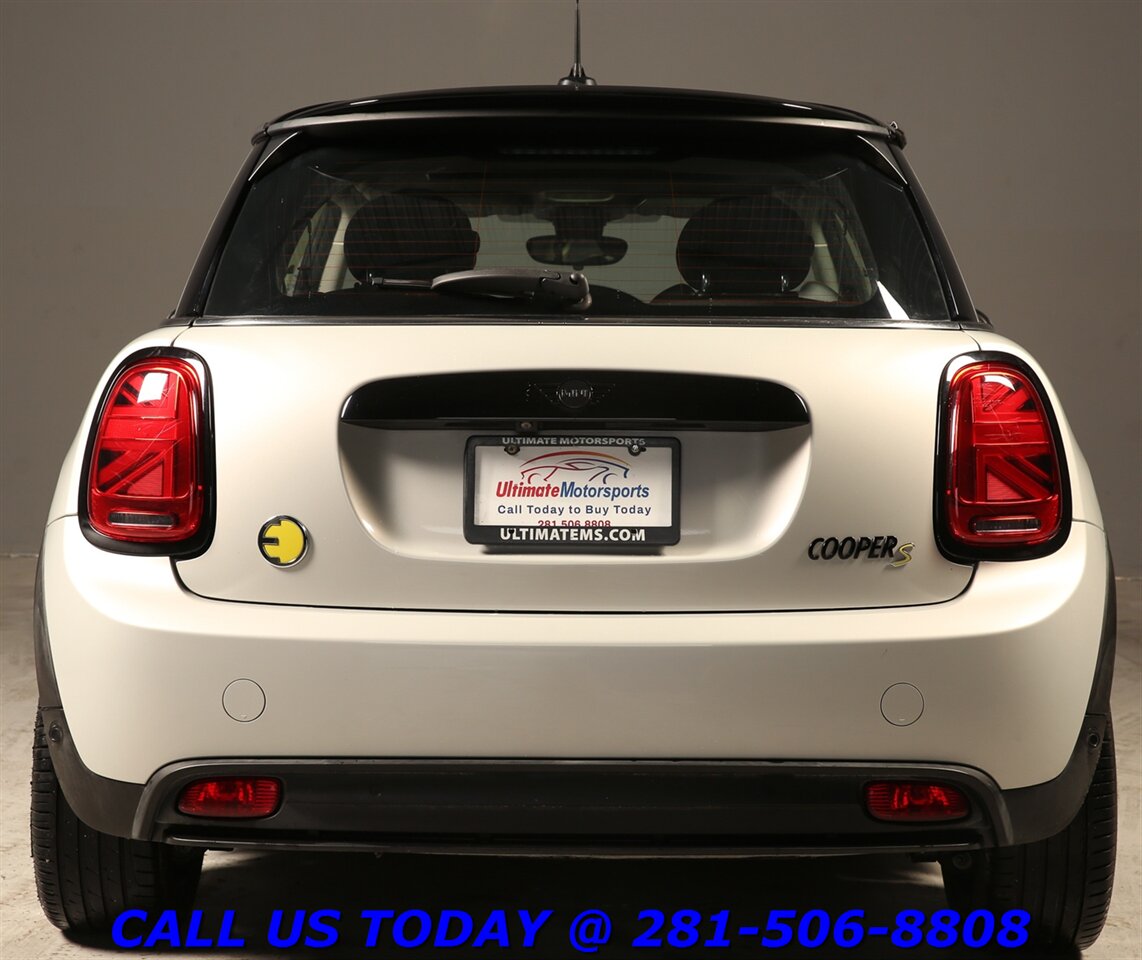 2023 MINI Cooper SE 2023 SIGNATURE NAV PANOROOF SPORT HEATSEAT 24K MLS - Photo 4 - Houston, TX 77031