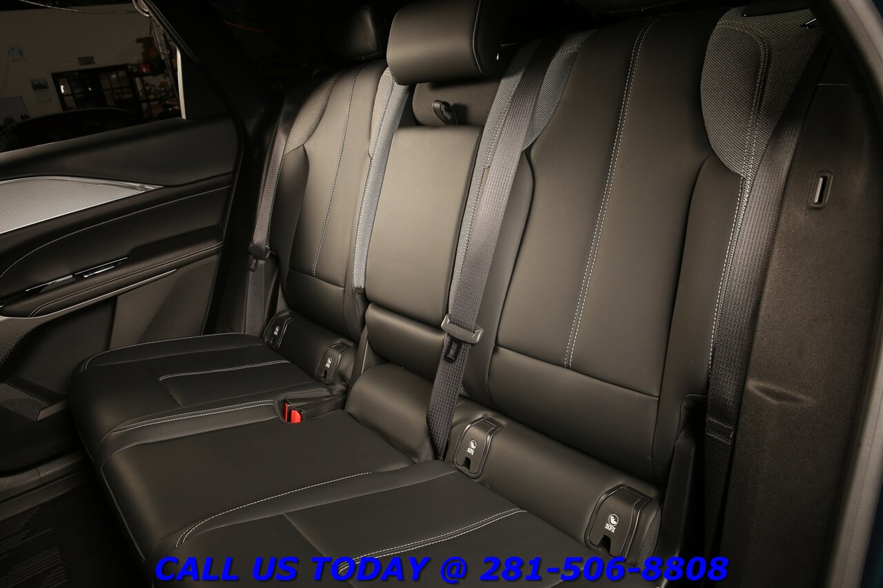 2024 Cadillac LYRIQ 2024 Tech NAV PANO ADAPT BLIND 19K MILES!! - Photo 23 - Houston, TX 77031