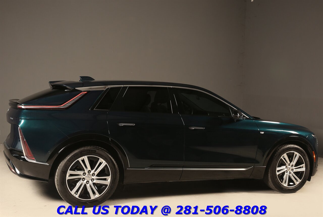 2024 Cadillac LYRIQ 2024 Tech NAV PANO ADAPT BLIND 19K MILES!! - Photo 6 - Houston, TX 77031