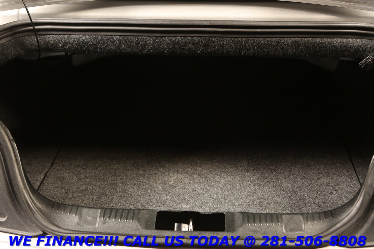 2018 Ford Mustang 2018 Premium EcoBoost CONVERTIBLE CAMERA 79K - Photo 26 - Houston, TX 77031