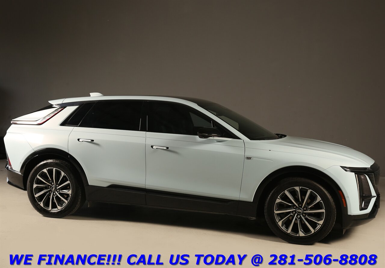 2024 Cadillac LYRIQ 2024 NAV PANO ADAPT-CRUISE DRIVER ASST BOSE19K MLS - Photo 7 - Houston, TX 77031