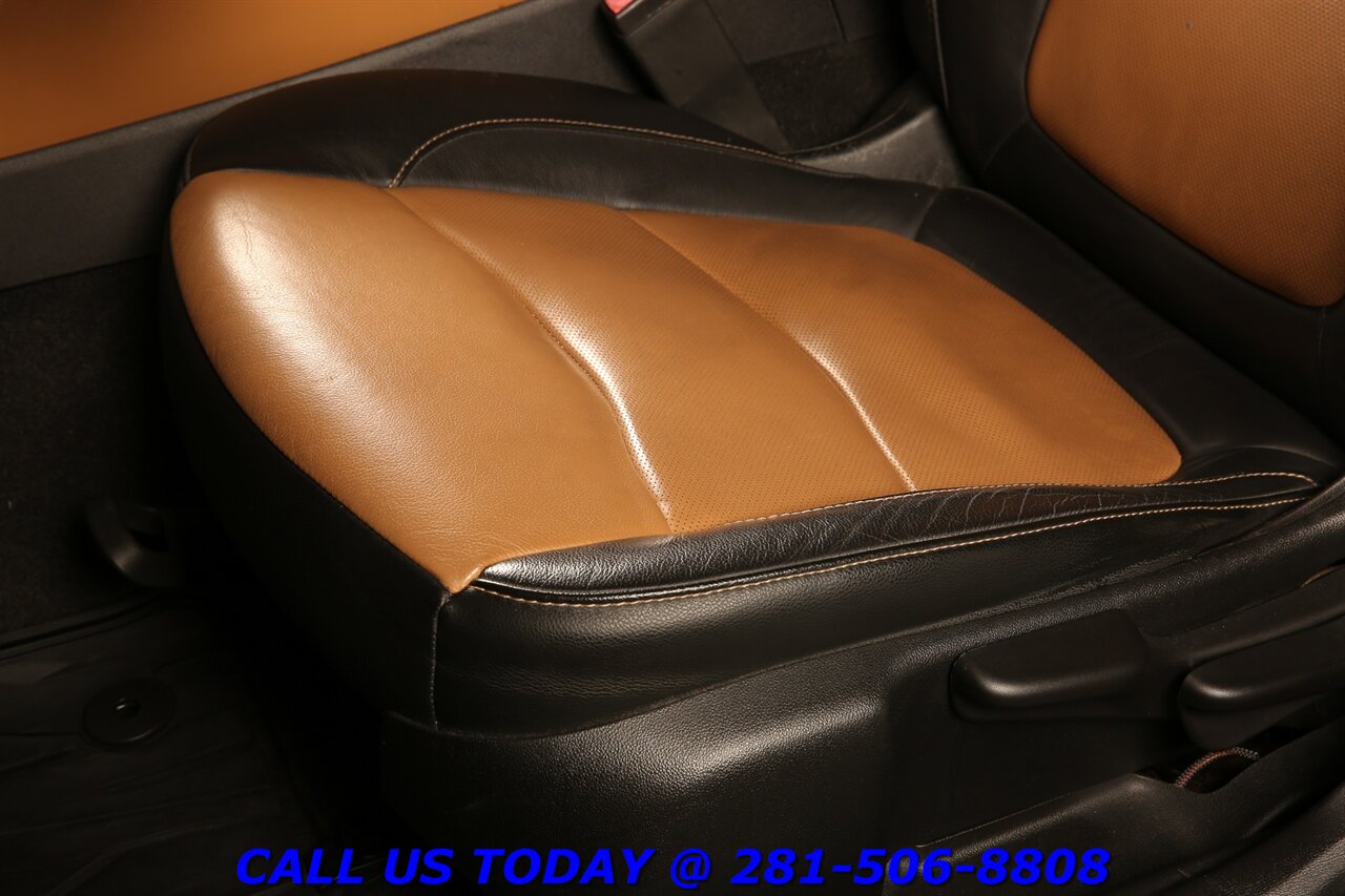 2016 Chevrolet Volt 2016 Premier PLUG-IN HYBRID NAV BLIND BOSE 48K MLS - Photo 12 - Houston, TX 77031
