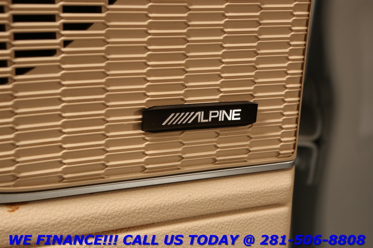 2022 Jeep Grand Cherokee 2022 4xe 4X4 PLUG-IN HYBRID NAV PANO ADAPTCRUISE - Photo 8 - Houston, TX 77031