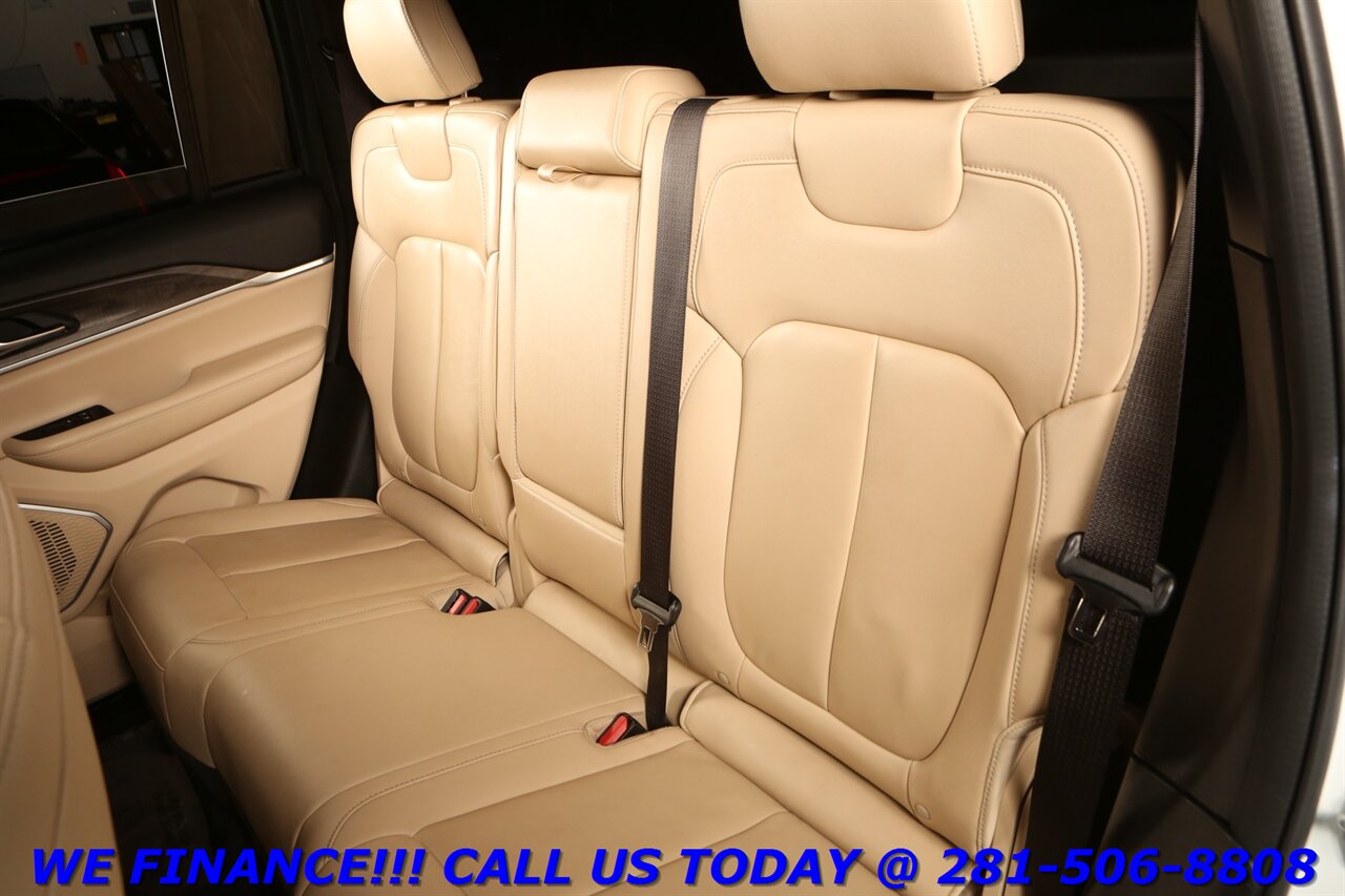 2022 Jeep Grand Cherokee 2022 4xe 4X4 PLUG-IN HYBRID NAV PANO ADAPTCRUISE - Photo 22 - Houston, TX 77031