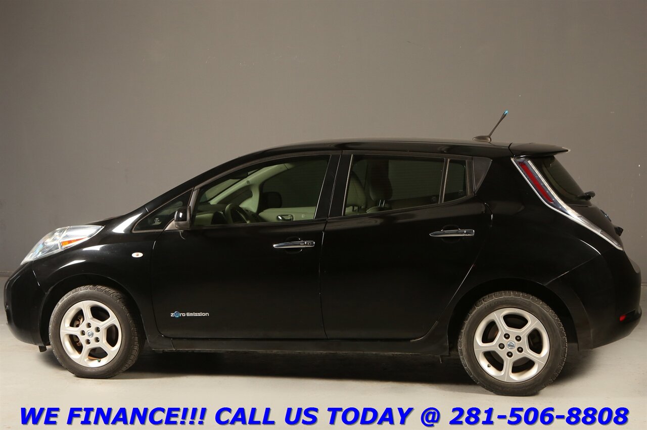 2011 Nissan LEAF 2011 SL QUICK CHARGE NAV CAMERA KEYGO IRS REBATE - Photo 5 - Houston, TX 77031