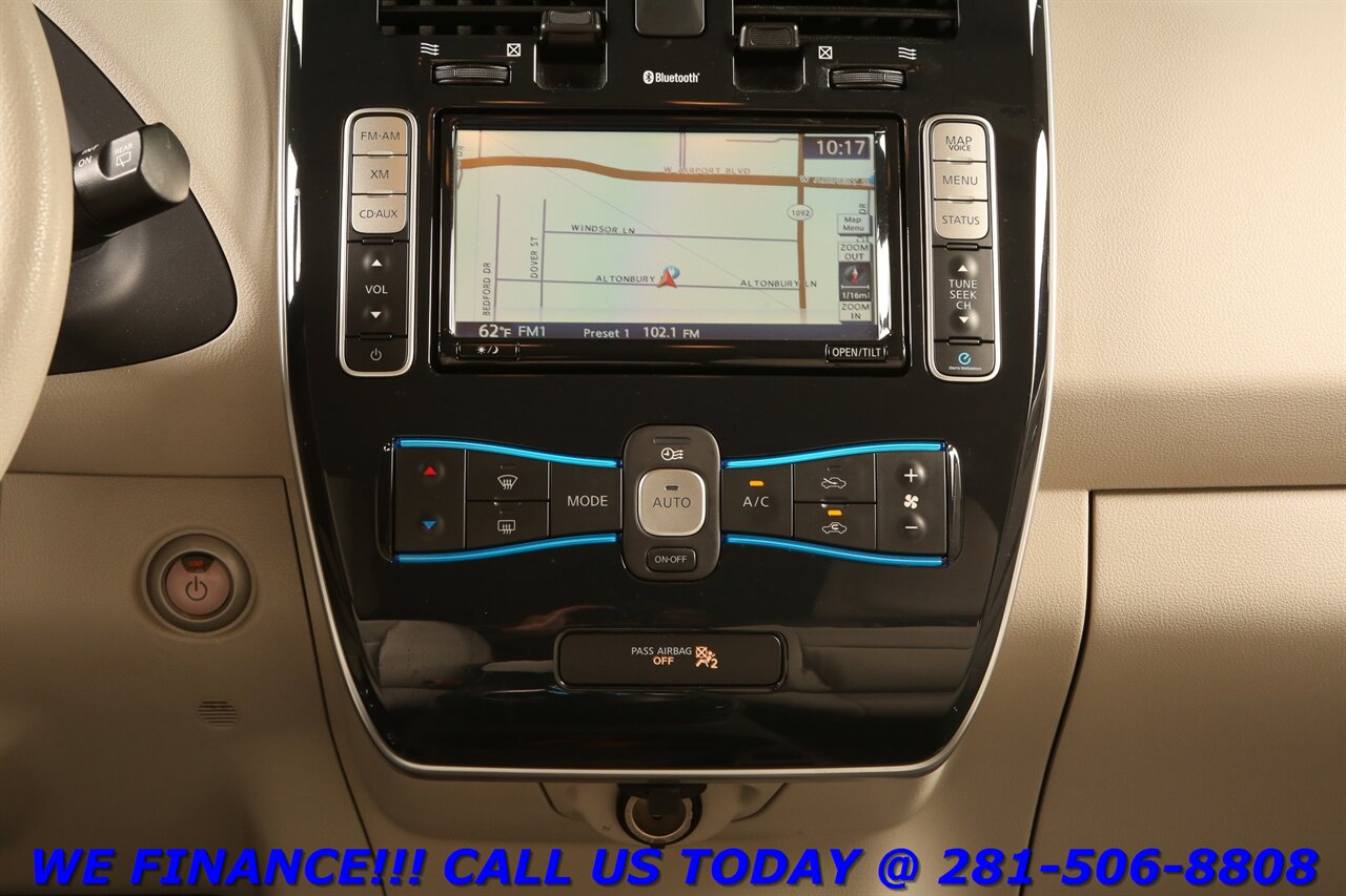 2011 Nissan LEAF 2011 SL QUICK CHARGE NAV CAMERA KEYGO IRS REBATE - Photo 16 - Houston, TX 77031