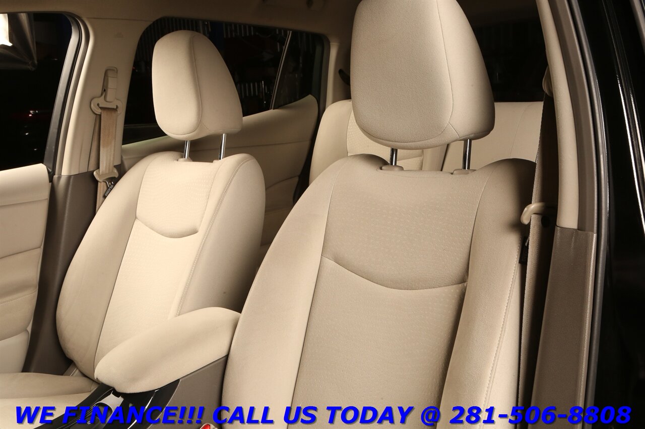 2011 Nissan LEAF 2011 SL QUICK CHARGE NAV CAMERA KEYGO IRS REBATE - Photo 12 - Houston, TX 77031