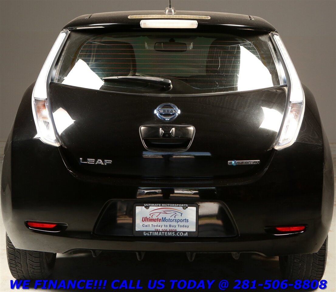 2011 Nissan LEAF 2011 SL QUICK CHARGE NAV CAMERA KEYGO IRS REBATE - Photo 6 - Houston, TX 77031