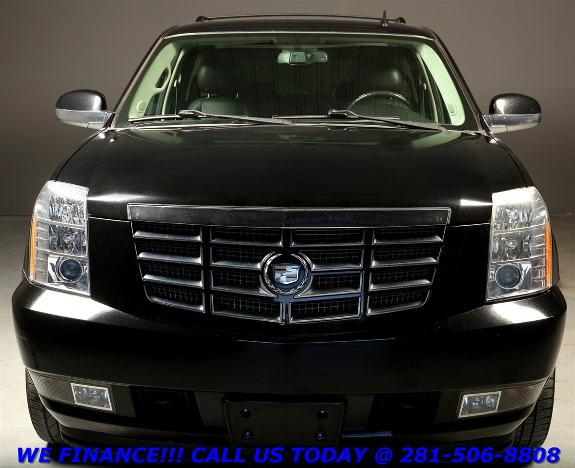 2012 Cadillac Escalade 2012 Luxury AWD NAV DVD SUN BLIND 3ROW BOSE - Photo 8 - Houston, TX 77031