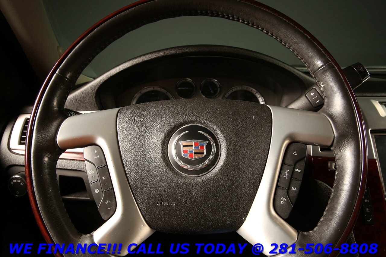 2012 Cadillac Escalade 2012 Luxury AWD NAV DVD SUN BLIND 3ROW BOSE - Photo 14 - Houston, TX 77031