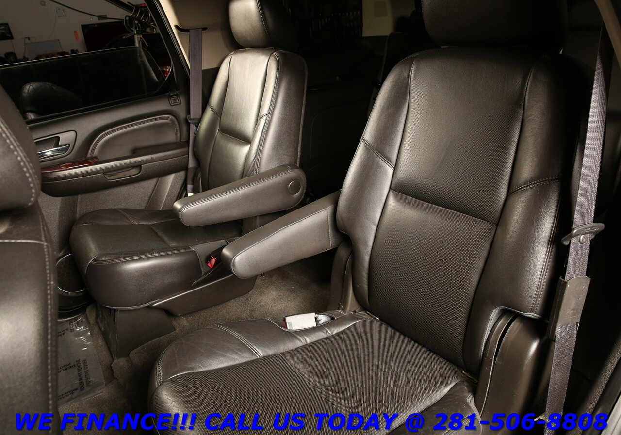 2012 Cadillac Escalade 2012 Luxury AWD NAV DVD SUN BLIND 3ROW BOSE - Photo 22 - Houston, TX 77031