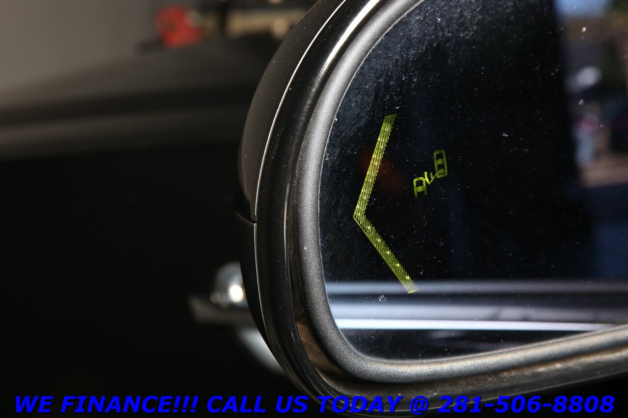 2012 Cadillac Escalade 2012 Luxury AWD NAV DVD SUN BLIND 3ROW BOSE - Photo 32 - Houston, TX 77031