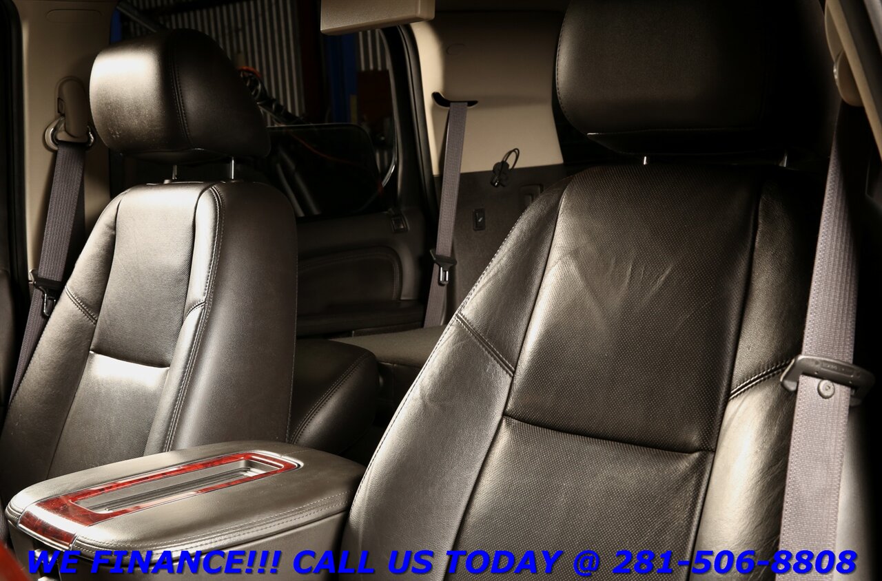 2012 Cadillac Escalade 2012 Luxury AWD NAV DVD SUN BLIND 3ROW BOSE - Photo 12 - Houston, TX 77031