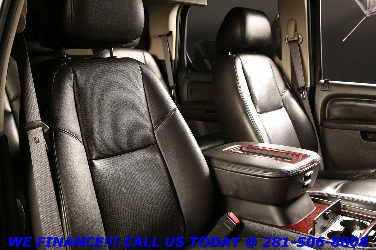 2012 Cadillac Escalade 2012 Luxury AWD NAV DVD SUN BLIND 3ROW BOSE - Photo 19 - Houston, TX 77031