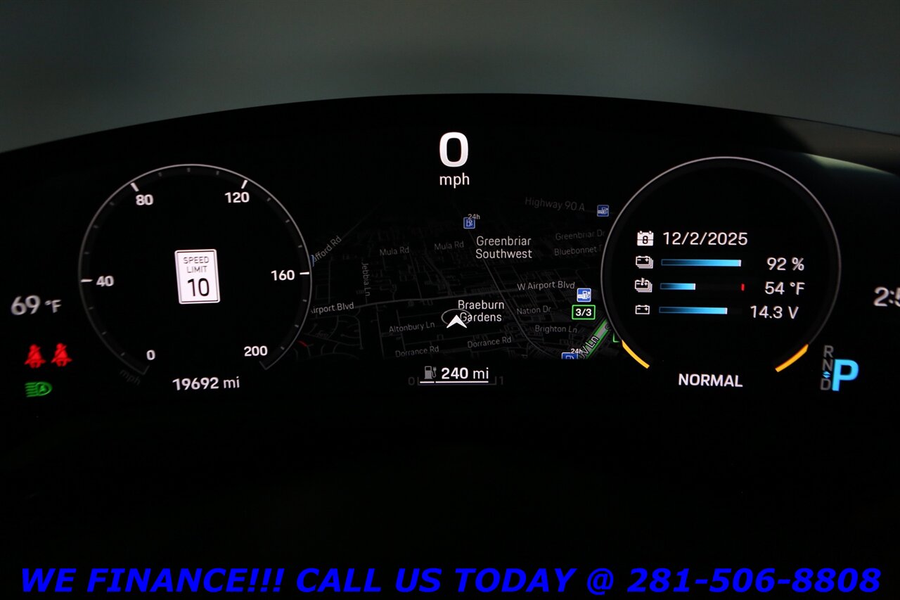 2023 Porsche Taycan 2023 PREM PKG PERFORMANCE+BATTERY 93KWH SPT CHRONO   - Photo 15 - Houston, TX 77031