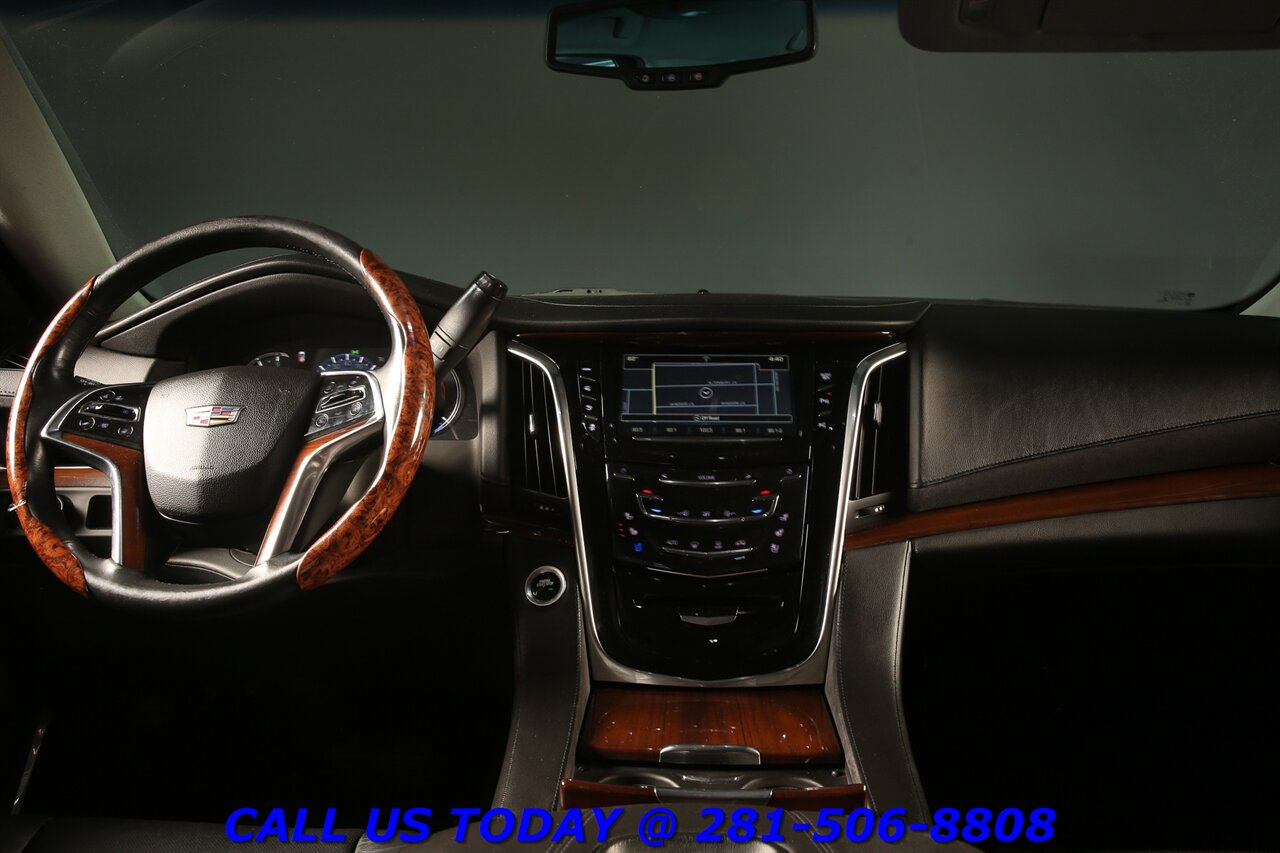 2019 Cadillac Escalade 2019 ESV NAV CAMERA BOSE 7-PASS 22 "ALLOY 65K MLS - Photo 3 - Houston, TX 77031