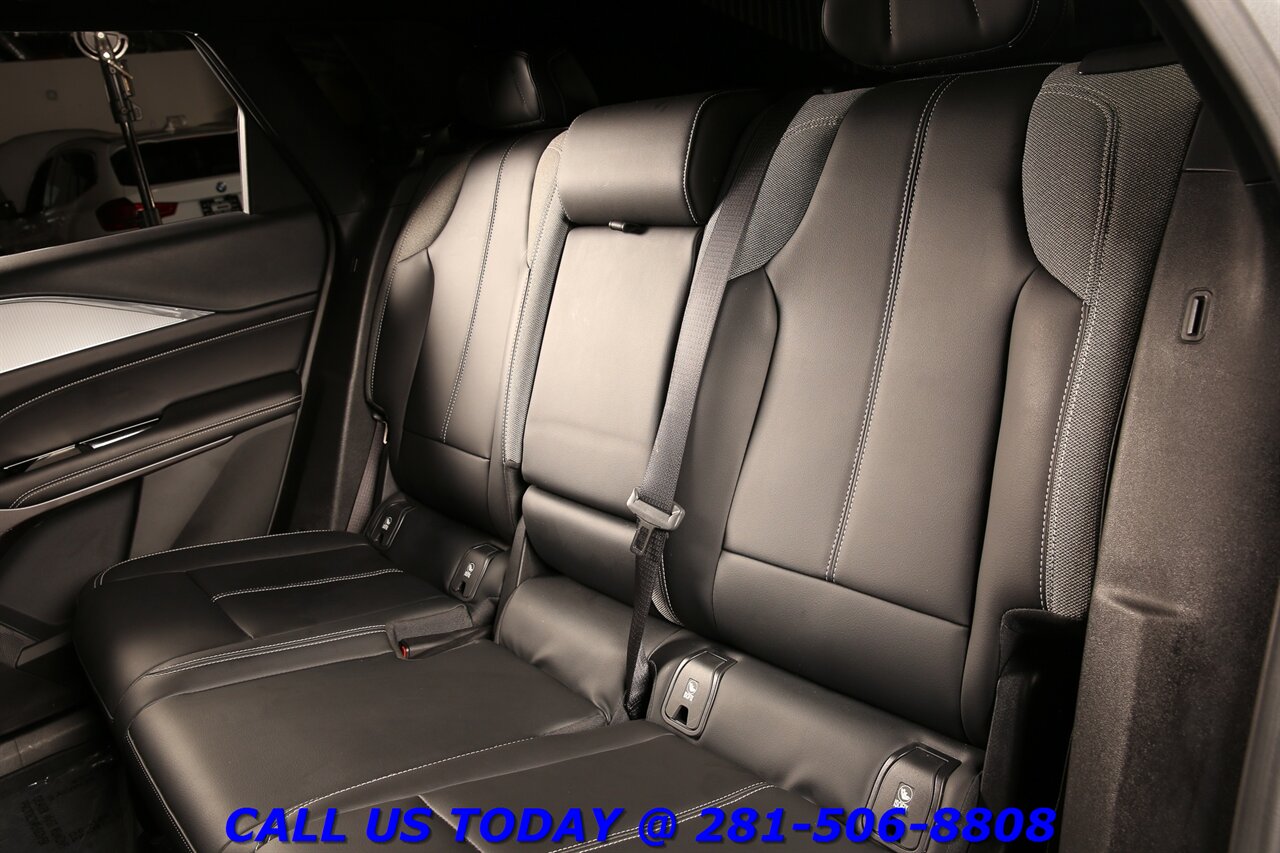 2024 Cadillac LYRIQ 2024 Tech CARPLAY PANO ADAPTcruise BLIS 30K MLS - Photo 21 - Houston, TX 77031