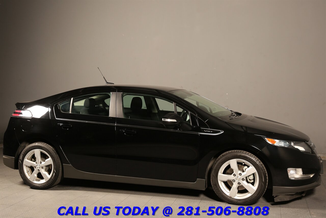 2013 Chevrolet Volt HYBRID-PLUG-IN SPORT KEYLESS-GO BLUETOOTH 80K Mi - Photo 9 - Houston, TX 77031