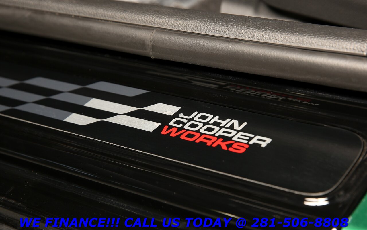 2025 MINI Cooper S 2025 Cooper S JCW NAV PANO CARPLAY HARMAN COMFORT   - Photo 10 - Houston, TX 77031