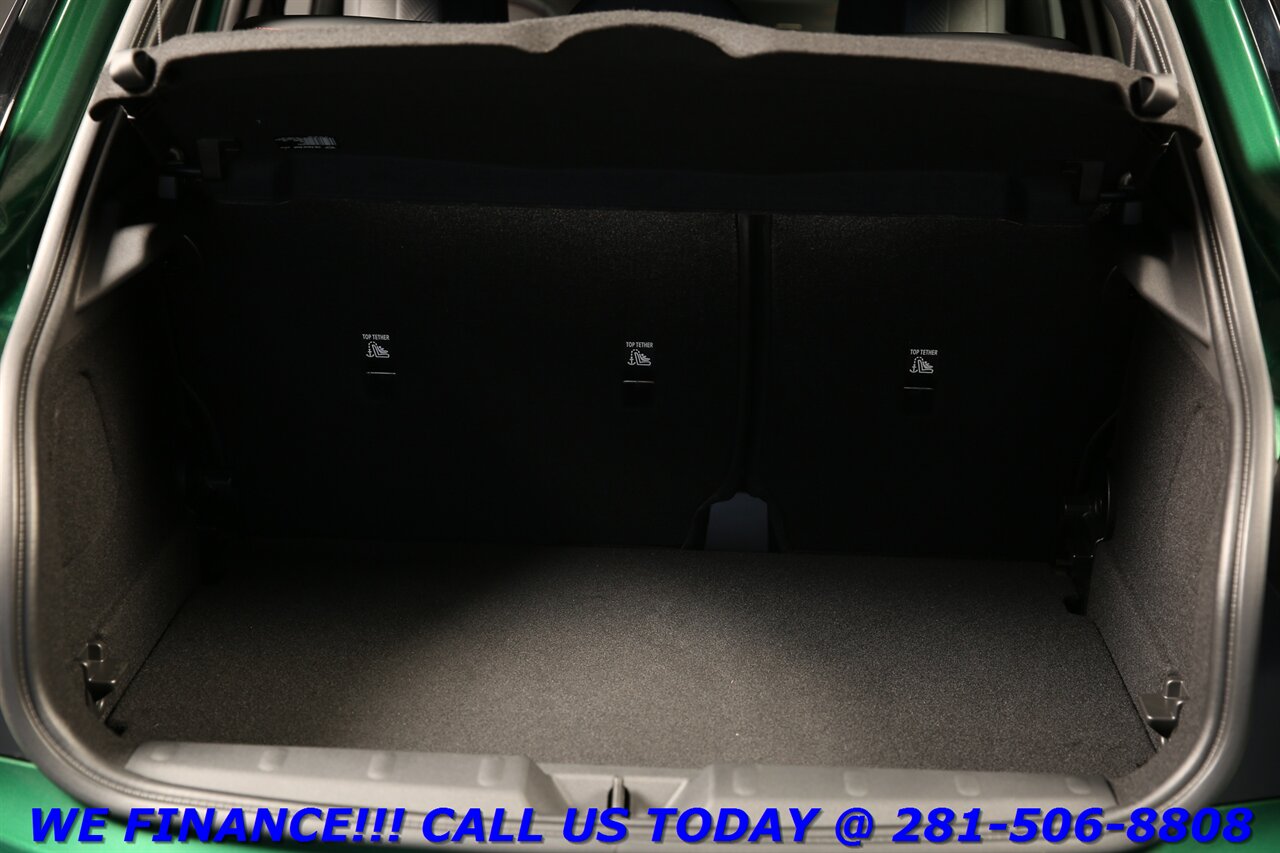 2025 MINI Cooper S 2025 Cooper S JCW NAV PANO CARPLAY HARMAN COMFORT   - Photo 26 - Houston, TX 77031