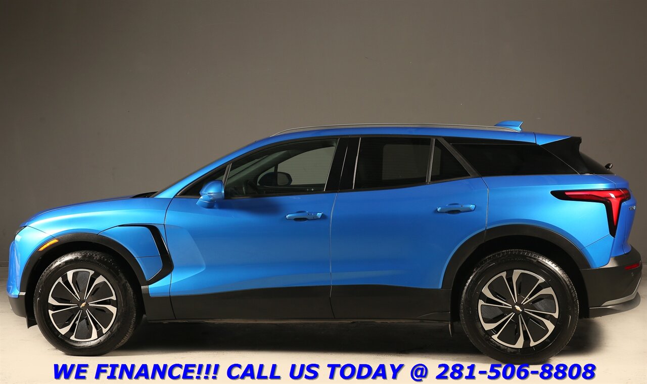 2024 Chevrolet Blazer EV 2024 2LT AWD PANOROOF NAV PANO ADAPT 23K MLS   - Photo 4 - Houston, TX 77031