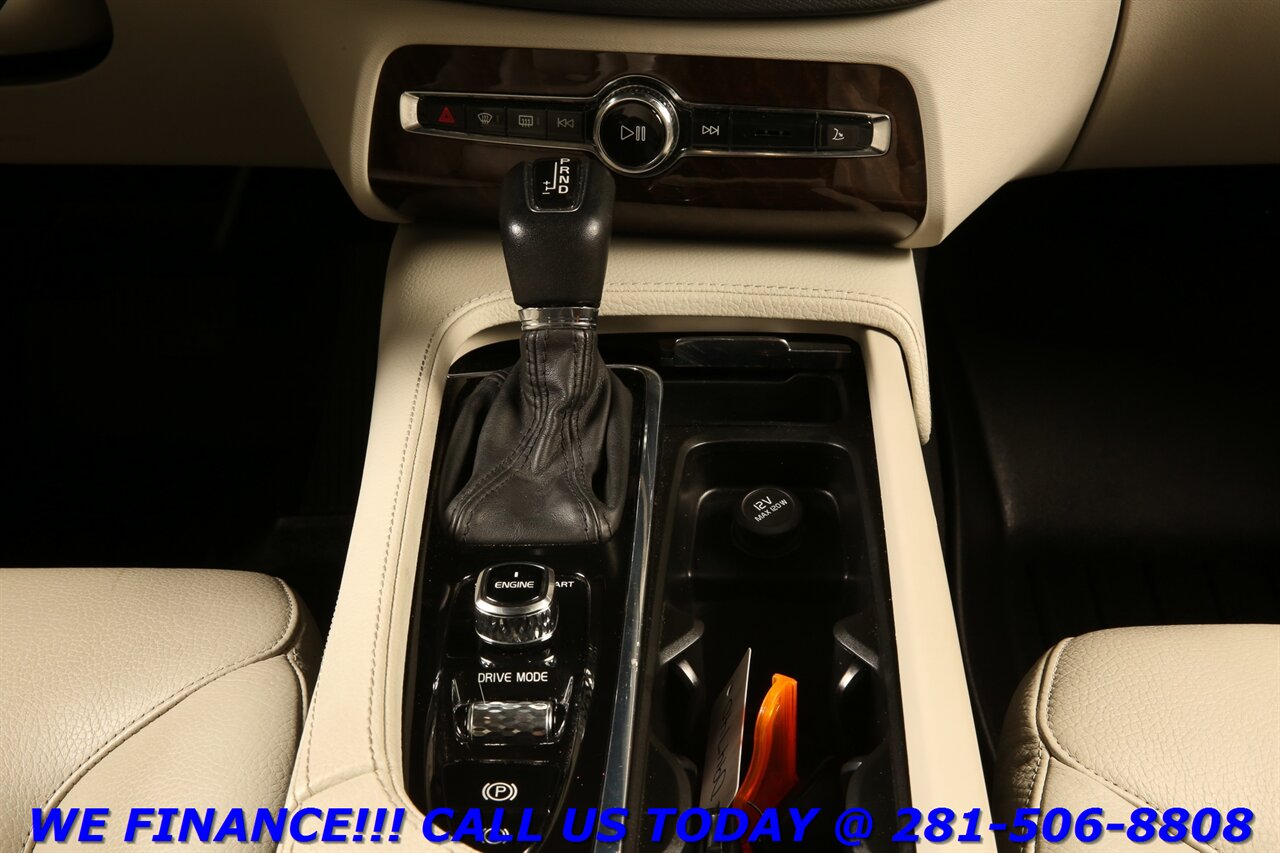 2016 Volvo XC90 2016 T6 Momentum AWD 7PASS NAV PANO HEATSEAT 36CAM   - Photo 18 - Houston, TX 77031