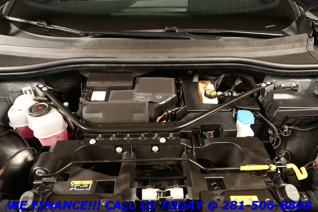 2023 Volkswagen ID.4 2023 Pro S AWD PANO ADAPT CRUISE HEATSEAT CAMERA   - Photo 25 - Houston, TX 77031