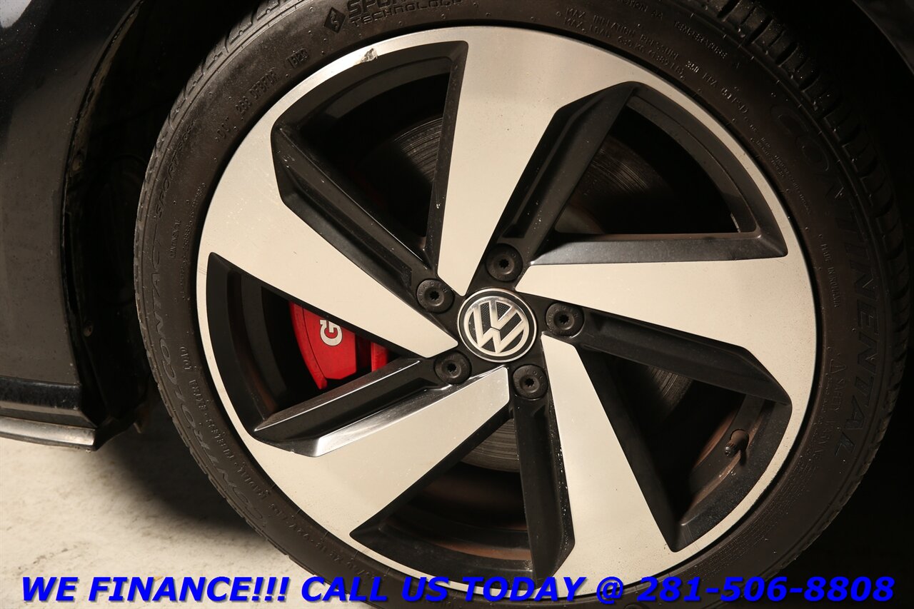 2019 Volkswagen Golf GTI SE NAV SUNROOF 6-SPEED MANUAL LEATHER FENDER S   - Photo 23 - Houston, TX 77031