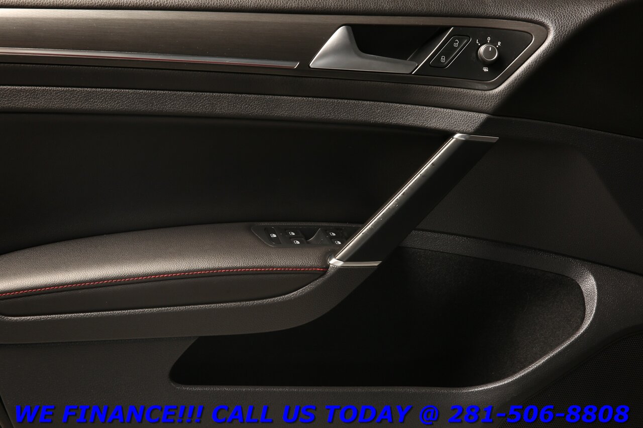 2019 Volkswagen Golf GTI SE NAV SUNROOF 6-SPEED MANUAL LEATHER FENDER S   - Photo 25 - Houston, TX 77031