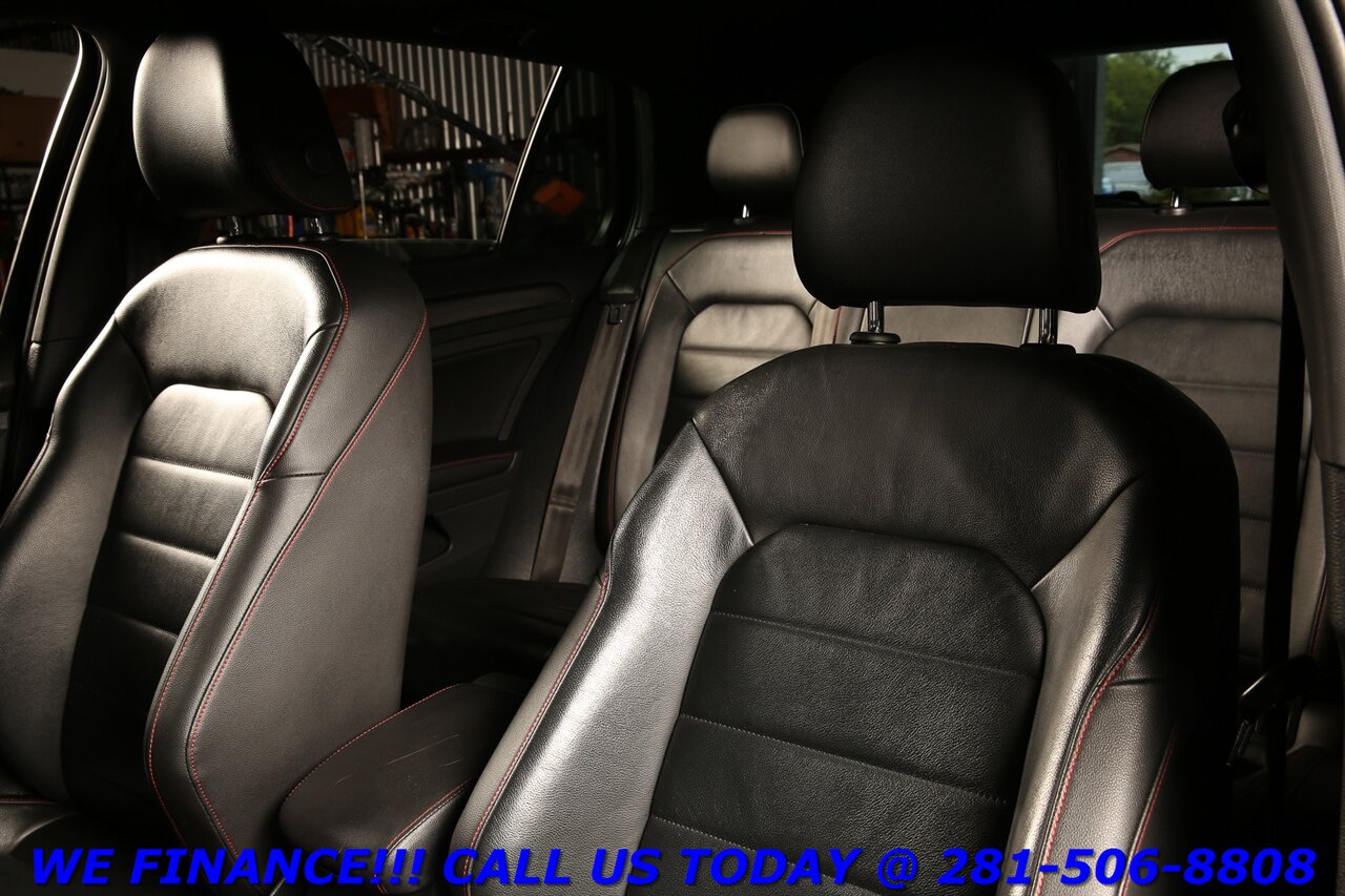 2019 Volkswagen Golf GTI SE NAV SUNROOF 6-SPEED MANUAL LEATHER FENDER S   - Photo 12 - Houston, TX 77031